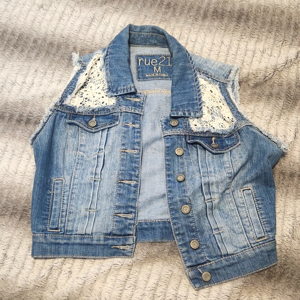 Rue21 Jene Vest